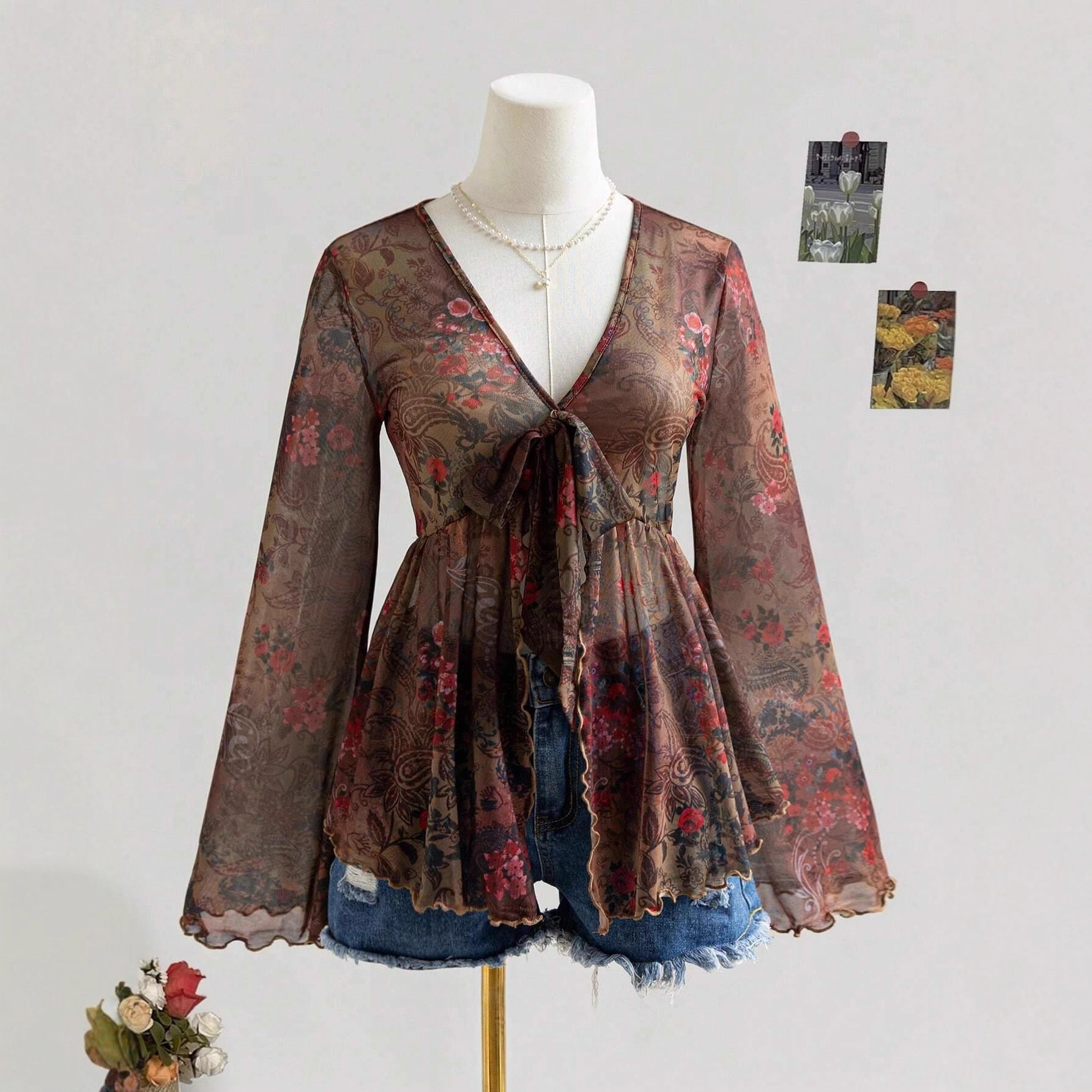 Women's Ruffled Vintage Print Long-sleeve Top