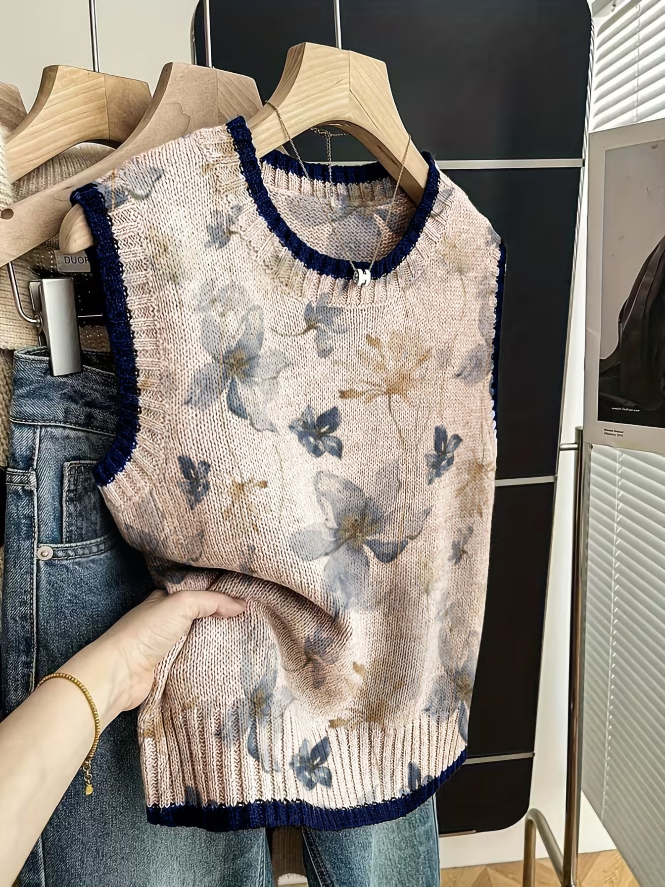 Sleeveless Vest For Women Early Spring Retro Color-block Knit