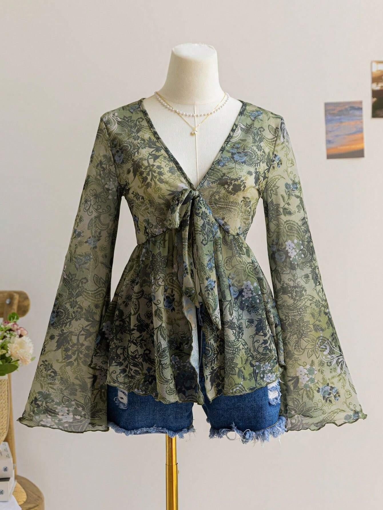 Women's Ruffled Vintage Print Long-sleeve Top