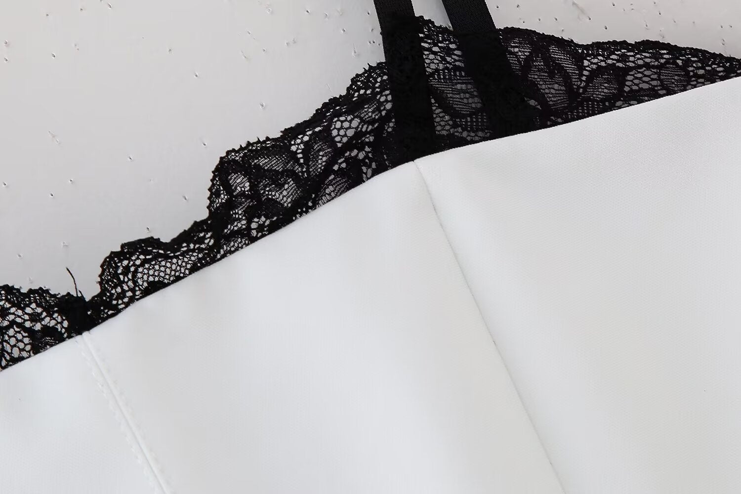 European And American-style French Womens Lace-spliced Top