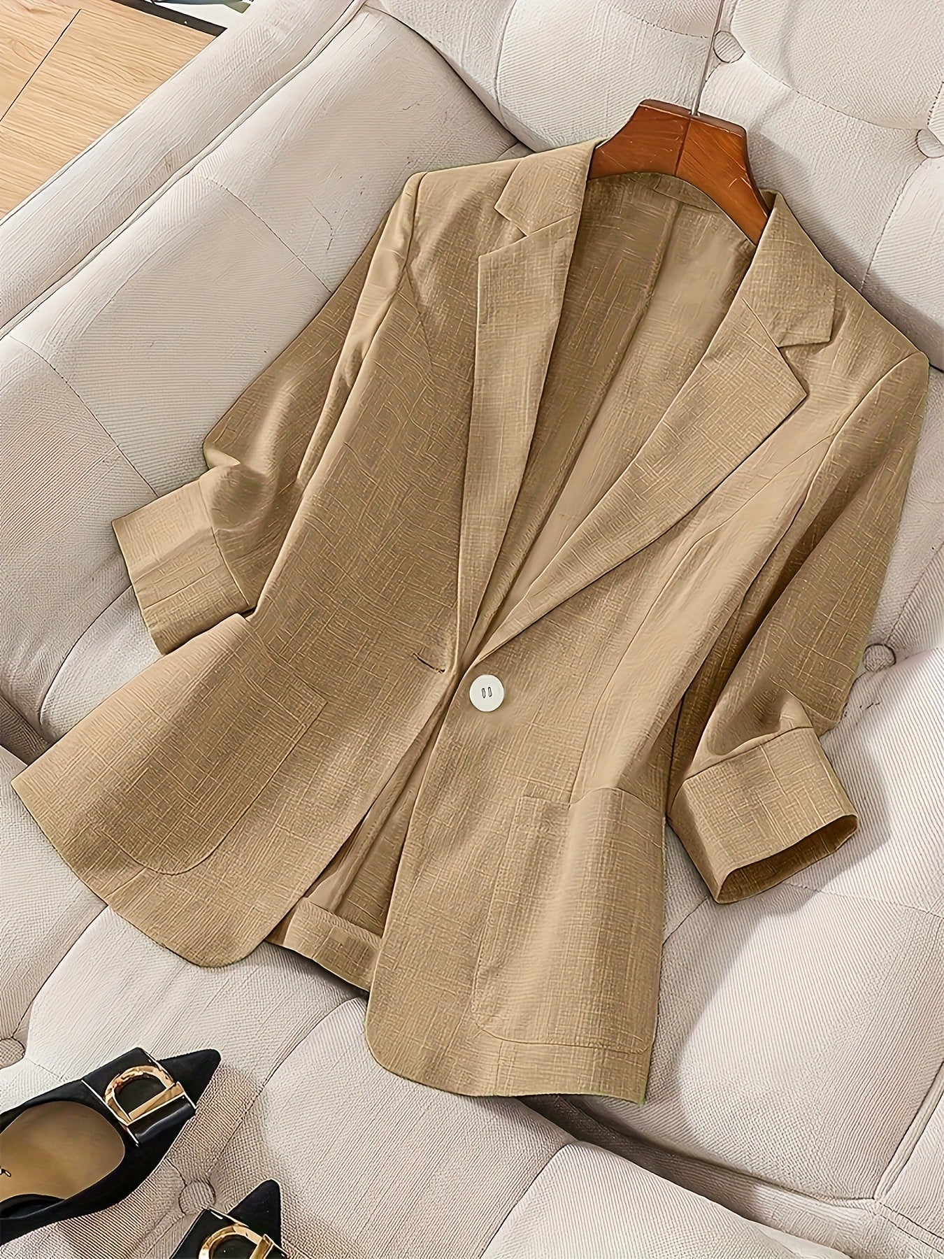 Three-quarter-sleeve Single-button Professional Casual Blazer