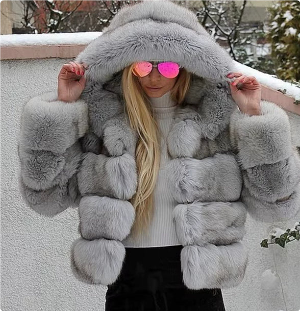 Women's Minimalist Hooded Patchwork Fur Grass Jacket