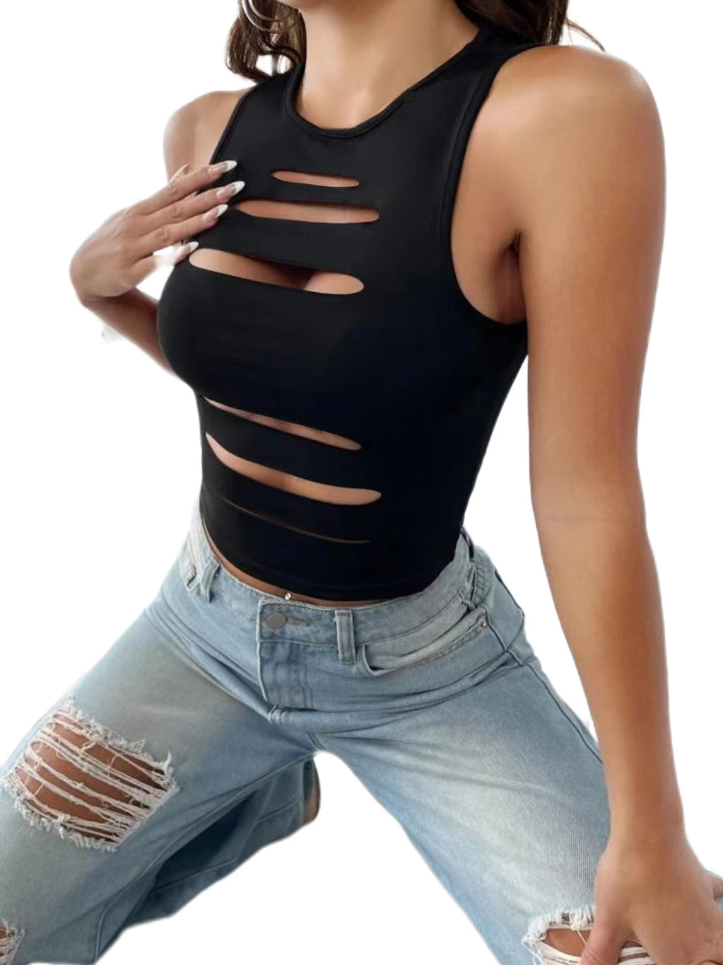 Tight-fitting Midriff-baring Top For Summer